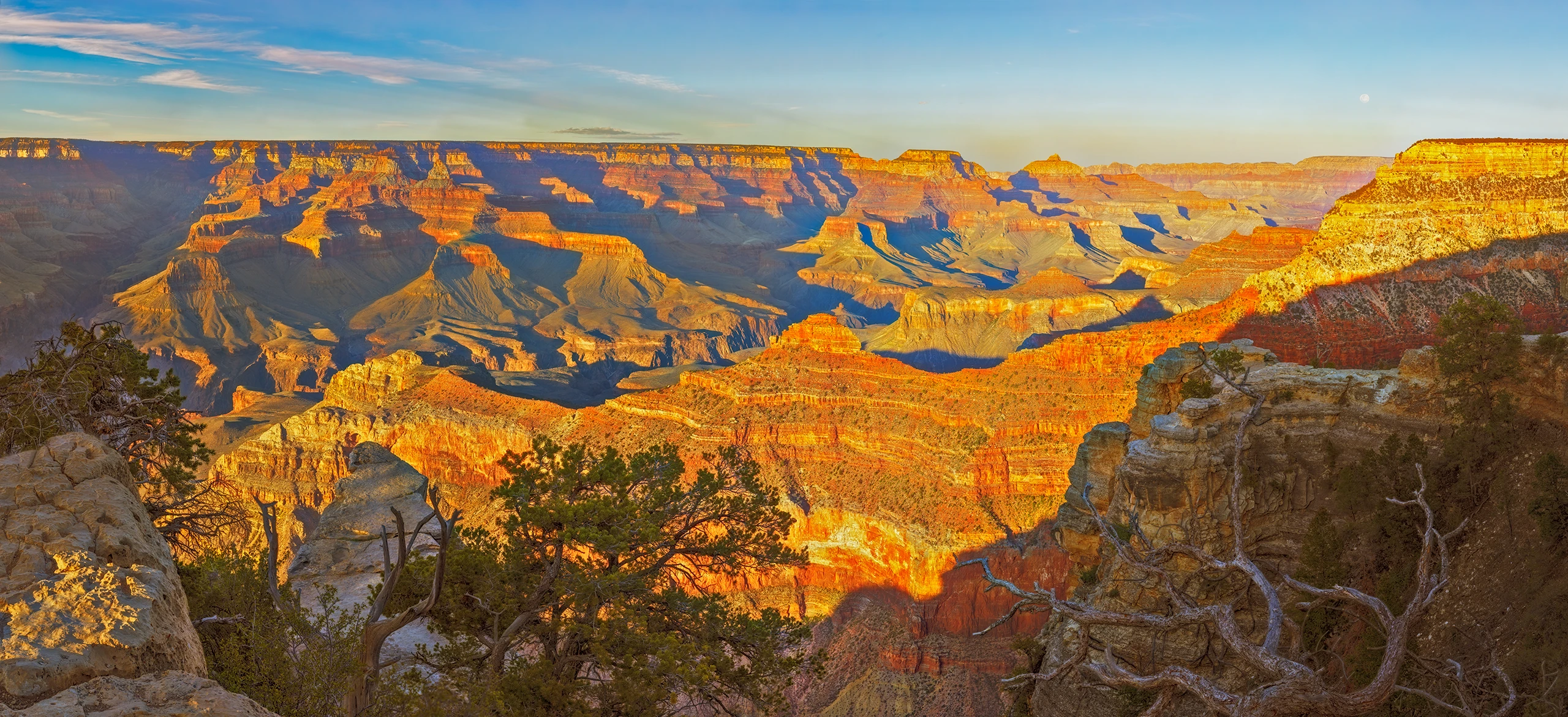 Grand Canyon Moon Rise as the Sun Sets